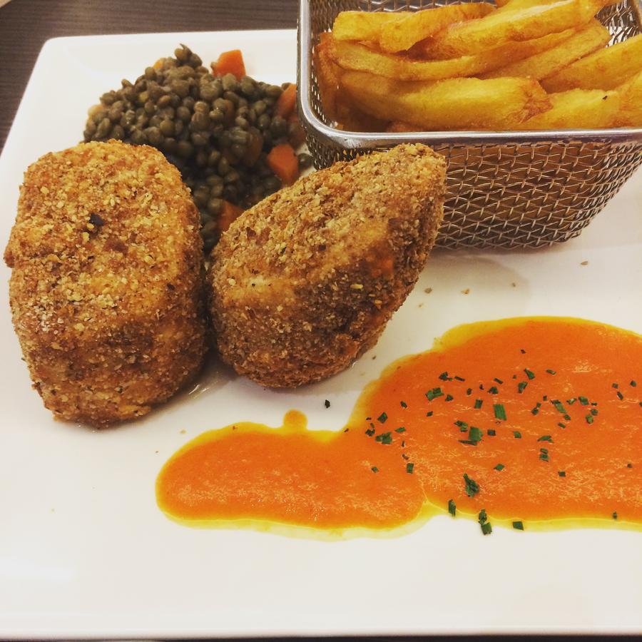 Logis Hotel Restaurant De La Paix Lodève Kültér fotó